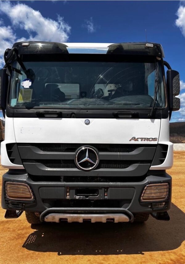 Caminhão Mercedes Benz Actros 4844 8X4 ano 2019 - Imagem 2