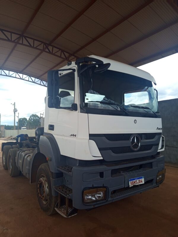 Caminhão Mercedes Benz Axor 3344 ano 2017 - Imagem 11