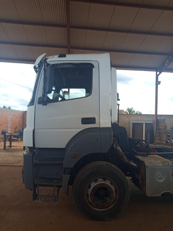 Caminhão Mercedes Benz Axor 3344 ano 2017 - Imagem 8
