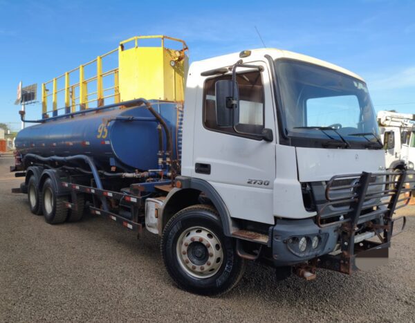 Caminhão Mercedes Benz MB 2730 ano 2020