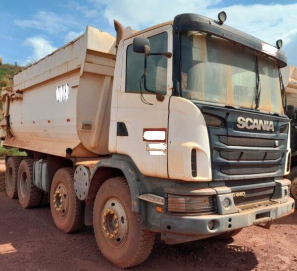 Caminhão Scania G 440 ano 2012