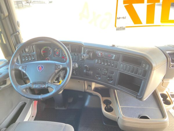 Caminhão Scania R480 6x4 - Imagem 8