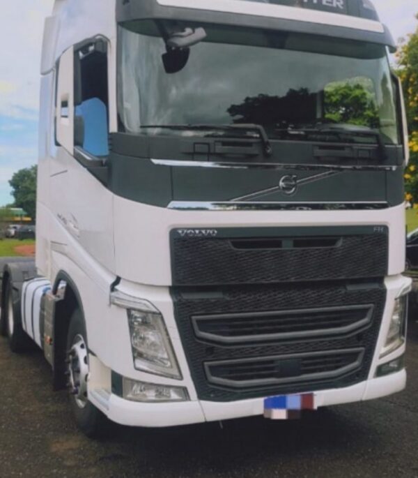 Caminhão Volvo FH 540 6X4 ano 2021 - Imagem 3
