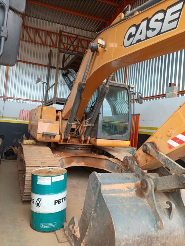 Escavadeira Case CX220B ano 2014 - Imagem 2