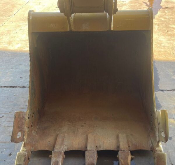 Escavadeira Caterpillar 313D ano 2018 - Imagem 4