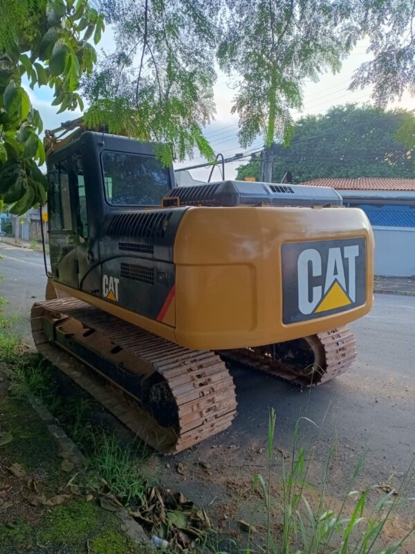 Escavadeira Caterpillar 315DL ano 2010 - Imagem 4