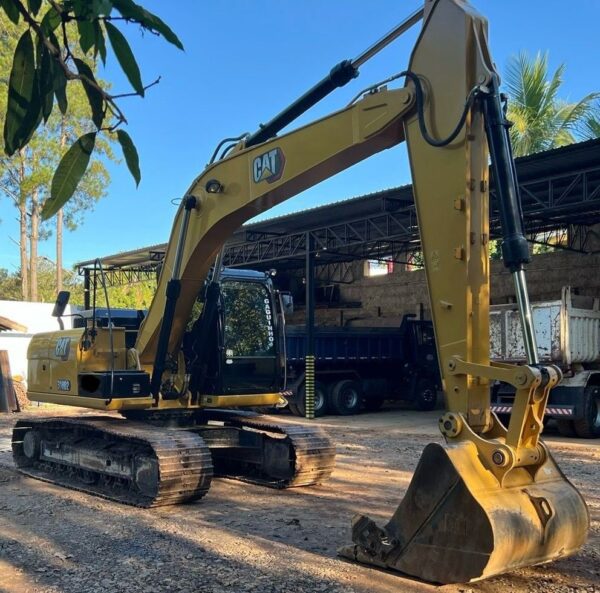 Escavadeira Caterpillar 318D2L ano 2020