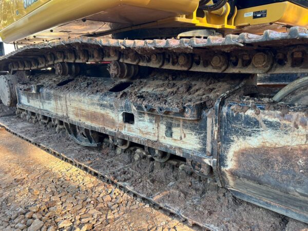 Escavadeira Caterpillar 318D2L ano 2020 - Imagem 7