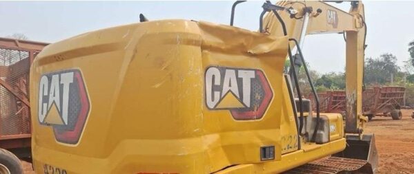Escavadeira Caterpillar 320 ano 2020 - Imagem 4
