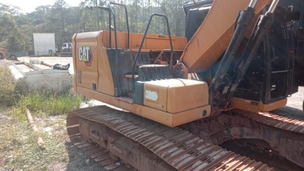 Escavadeira Caterpillar 320 ano 2020 - Imagem 8