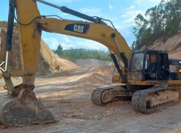 Escavadeira Caterpillar 336D LME ano 2009