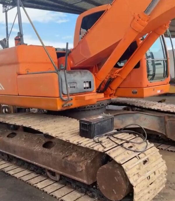 Escavadeira Doosan DX 225 LC ano 2013