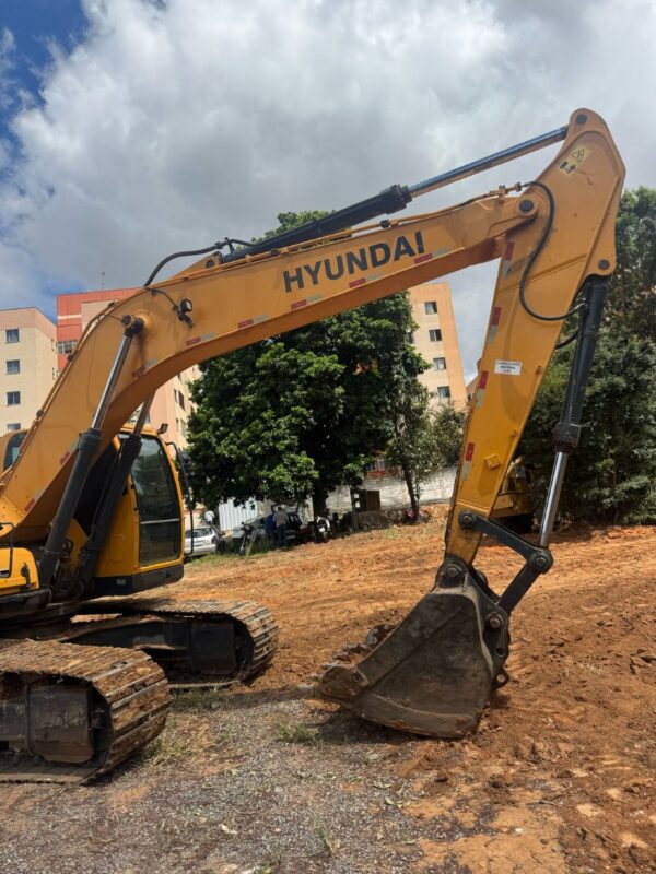 Escavadeira Hyundai R220LC-9 ano 2014 - Imagem 5