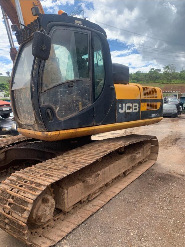 Escavadeira JCB JS220 LR ano 2010 - Imagem 2