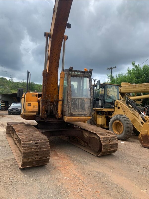 Escavadeira JCB JS220 LR ano 2010 - Imagem 9