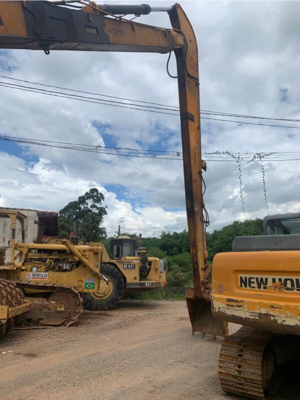 Escavadeira JCB JS220 LR ano 2010 - Imagem 6