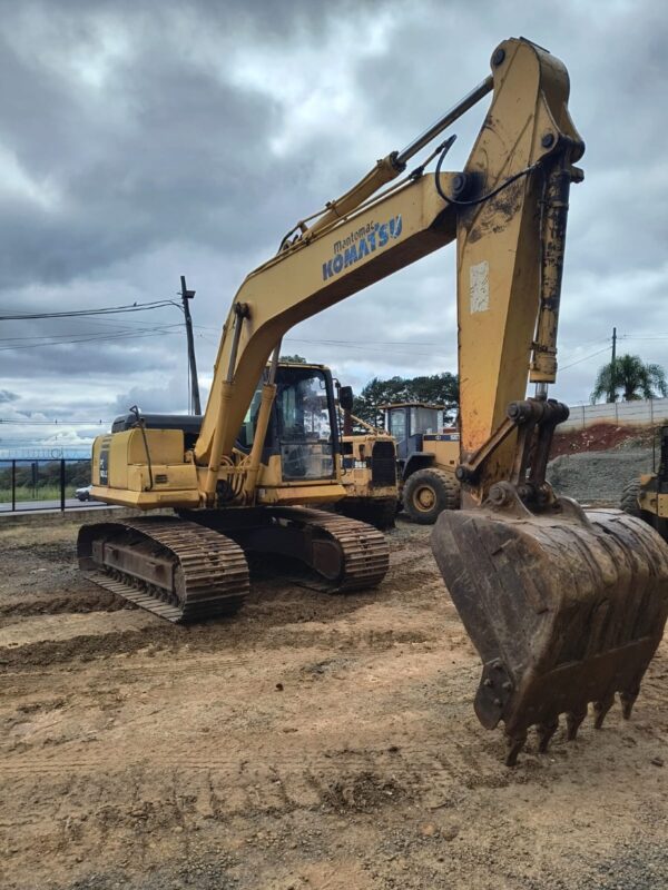 Escavadeira Komatsu PC 160 ano 2009