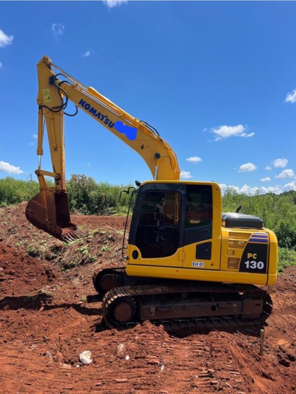 Escavadeira Komatsu PC130 ano 2014