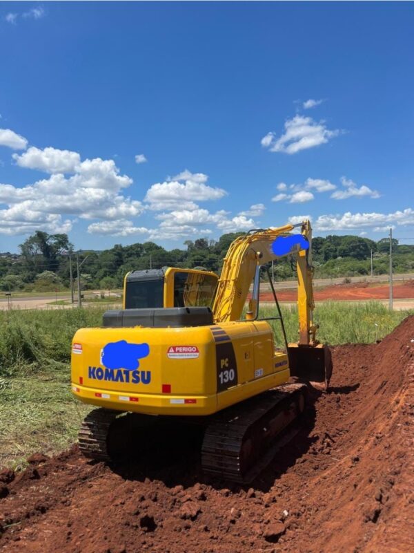Escavadeira Komatsu PC130 ano 2014 - Imagem 2