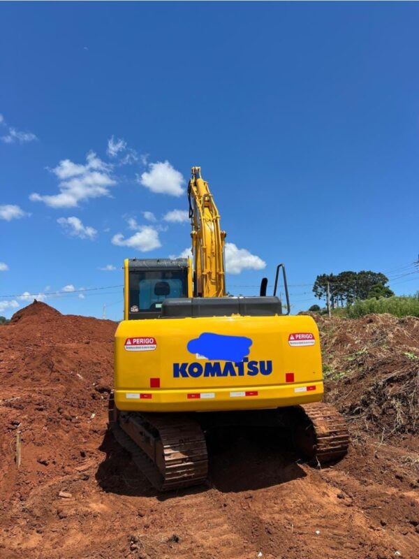 Escavadeira Komatsu PC130 ano 2014 - Imagem 3