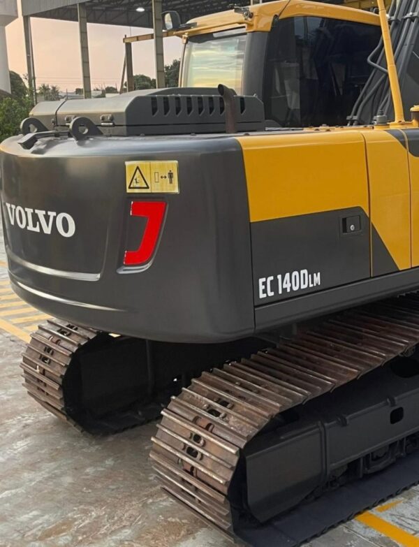 Escavadeira Volvo EC140DLM ano 2021 - Imagem 2