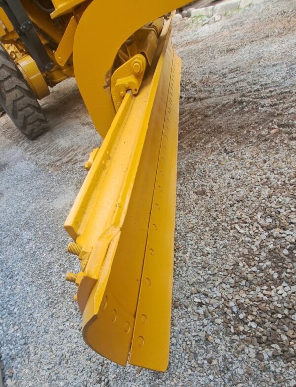 Motoniveladora Caterpillar 140K ano 2014 - Imagem 5