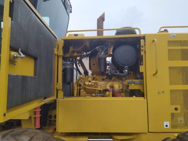 Motoniveladora Caterpillar 140K ano 2019 - Imagem 2