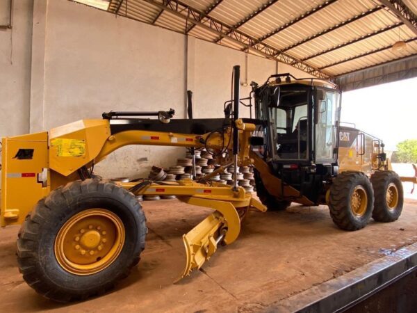 Motoniveladora Caterpillar 140M ano 2008