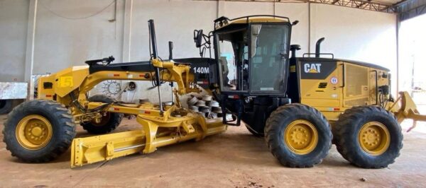 Motoniveladora Caterpillar 140M ano 2008 - Imagem 2