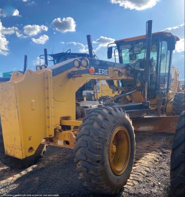 Motoniveladora John Deere 620G ano 2022