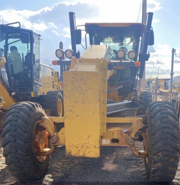 Motoniveladora John Deere 620G ano 2022 - Imagem 2