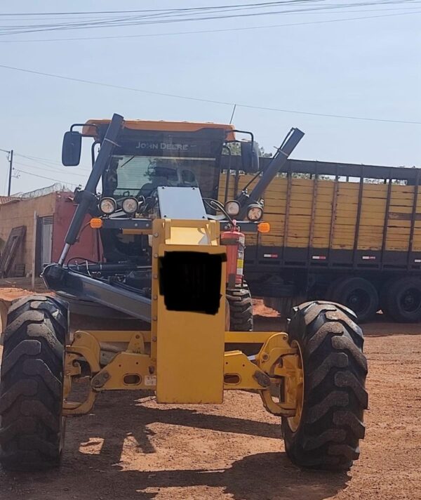 Motoniveladora John Deere 620G ano 2022 - Imagem 7