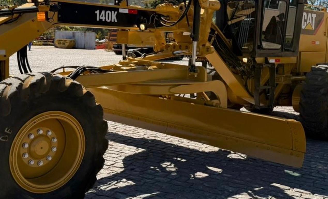 Motoniveladora Caterpillar 140K ano 2019 - Imagem 2