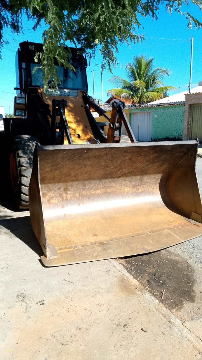 Pá Carregadeira Case W20E ano 2012 - Imagem 9