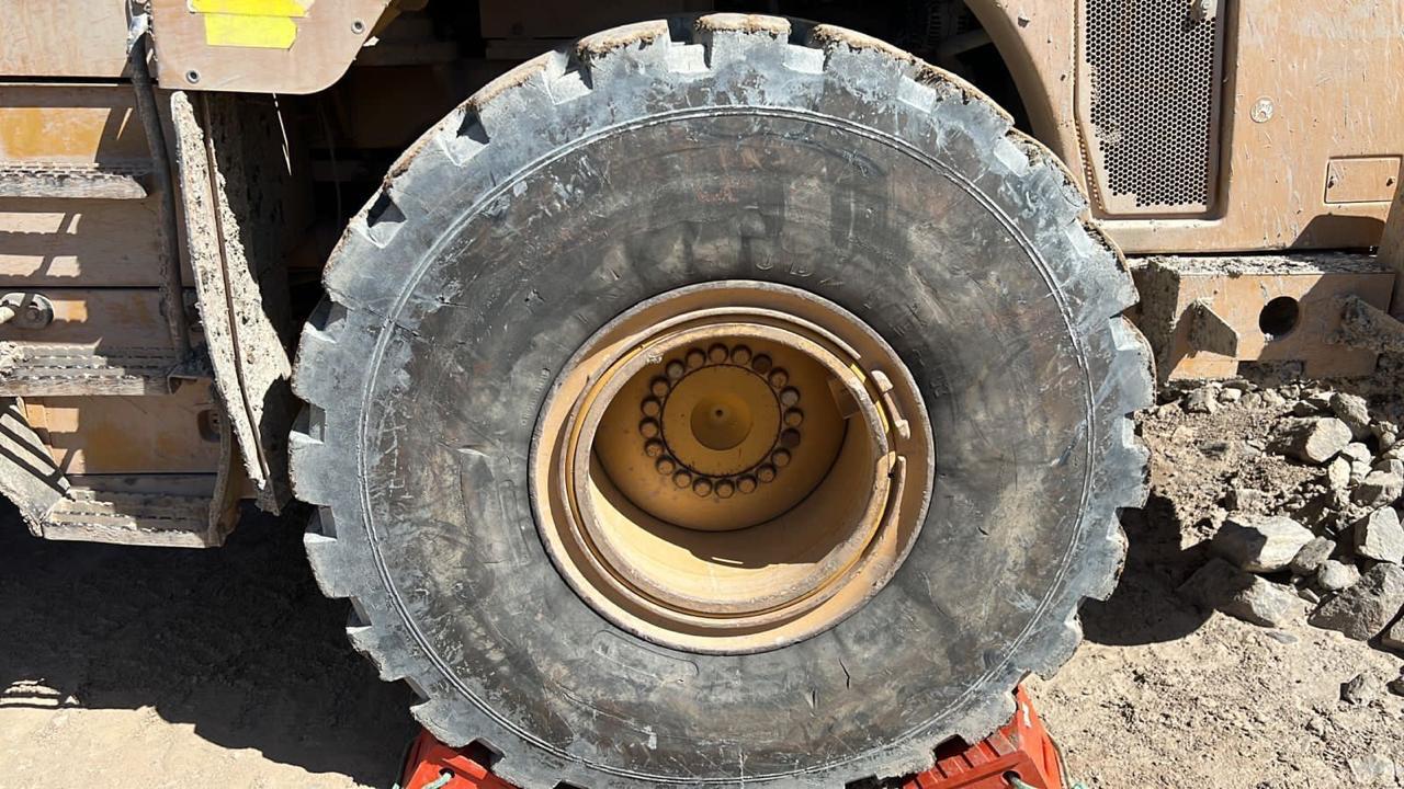 PÁ-CARREGADEIRA CAT 950H - Imagem 4