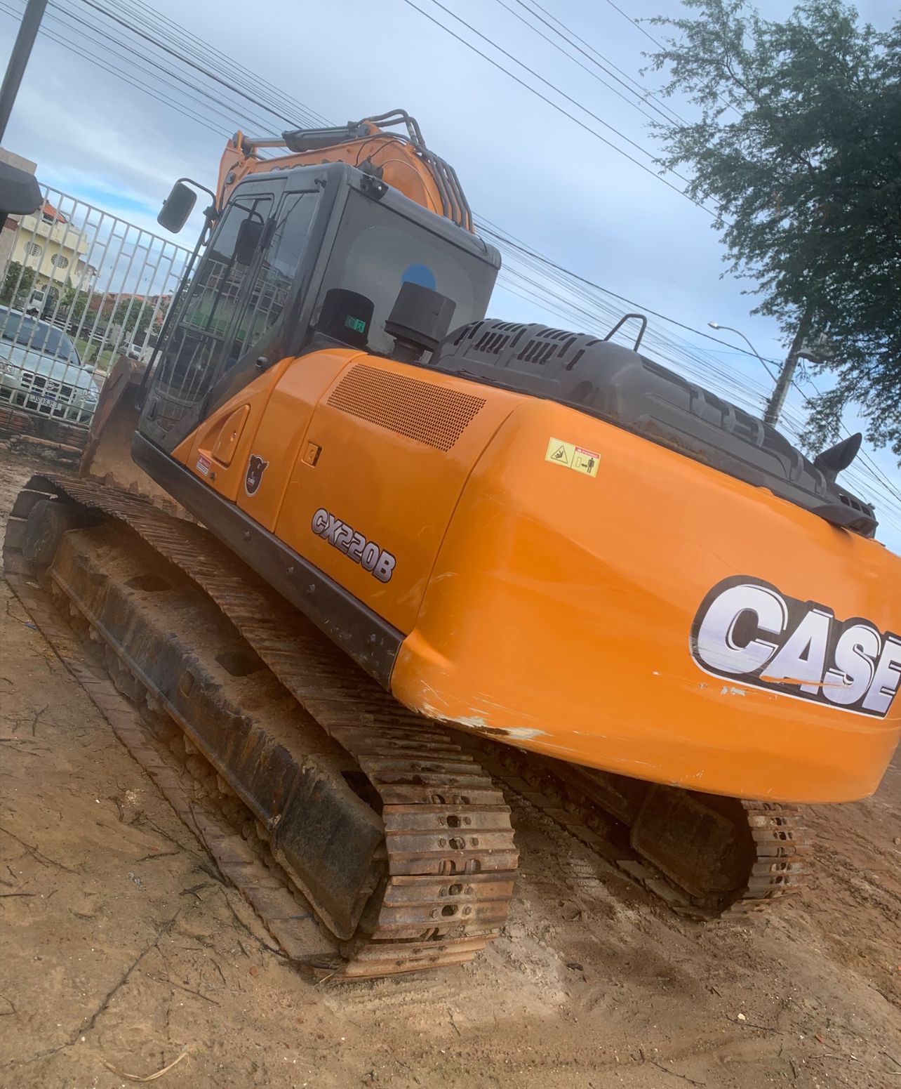 ESCAVADEIRA CASE CX220B – OPORTUNIDADE - Imagem 5
