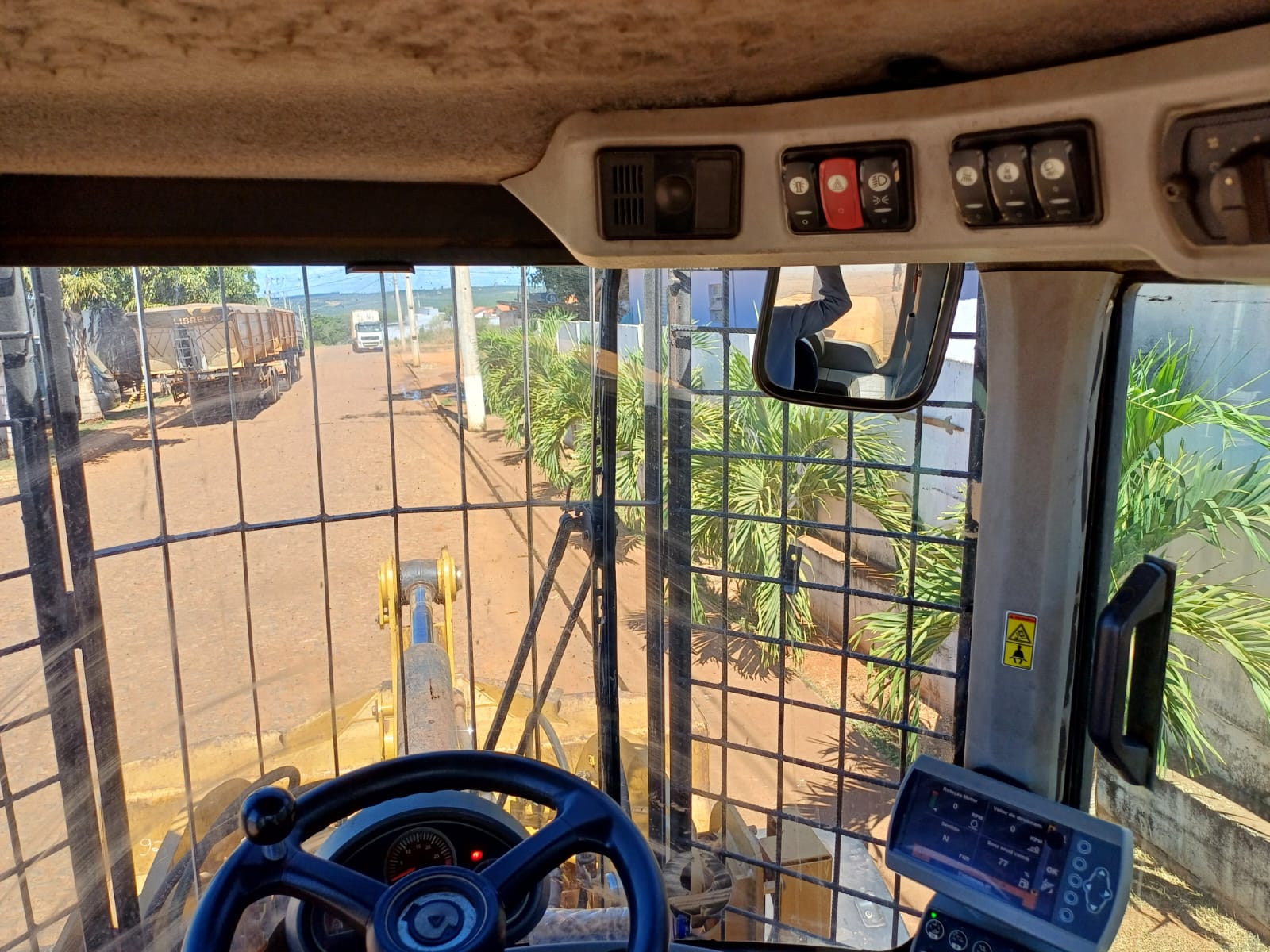 CATERPILLAR 924K – OPORTUNIDADE IMPERDÍVEL - Imagem 4