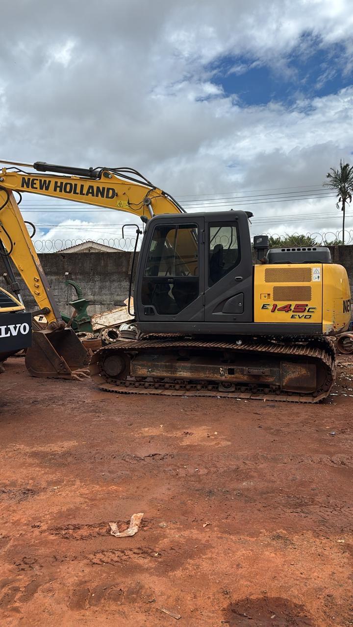 EXCAVADEIRA NEW HOLLAND 145 – OPORTUNIDADE! - Imagem 5
