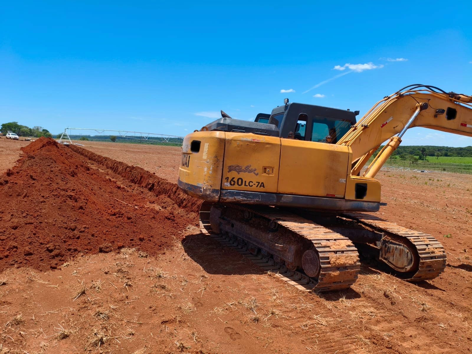 ESCAVADEIRA HIDRÁULICA HYUNDAI 160 LC-7A 2010 - Imagem 4