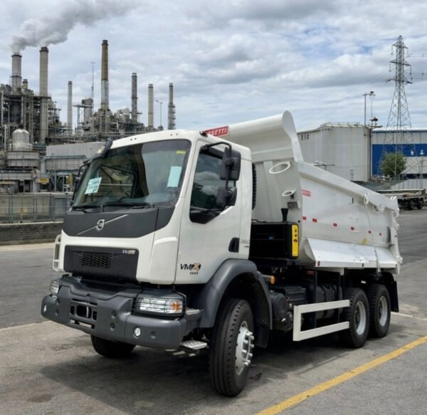 Vmx Racking Trucks Volvo VMX 360 MAX 6×4 Zero KM – Rodorental Máquinas Pesadas – Aluguel e ...