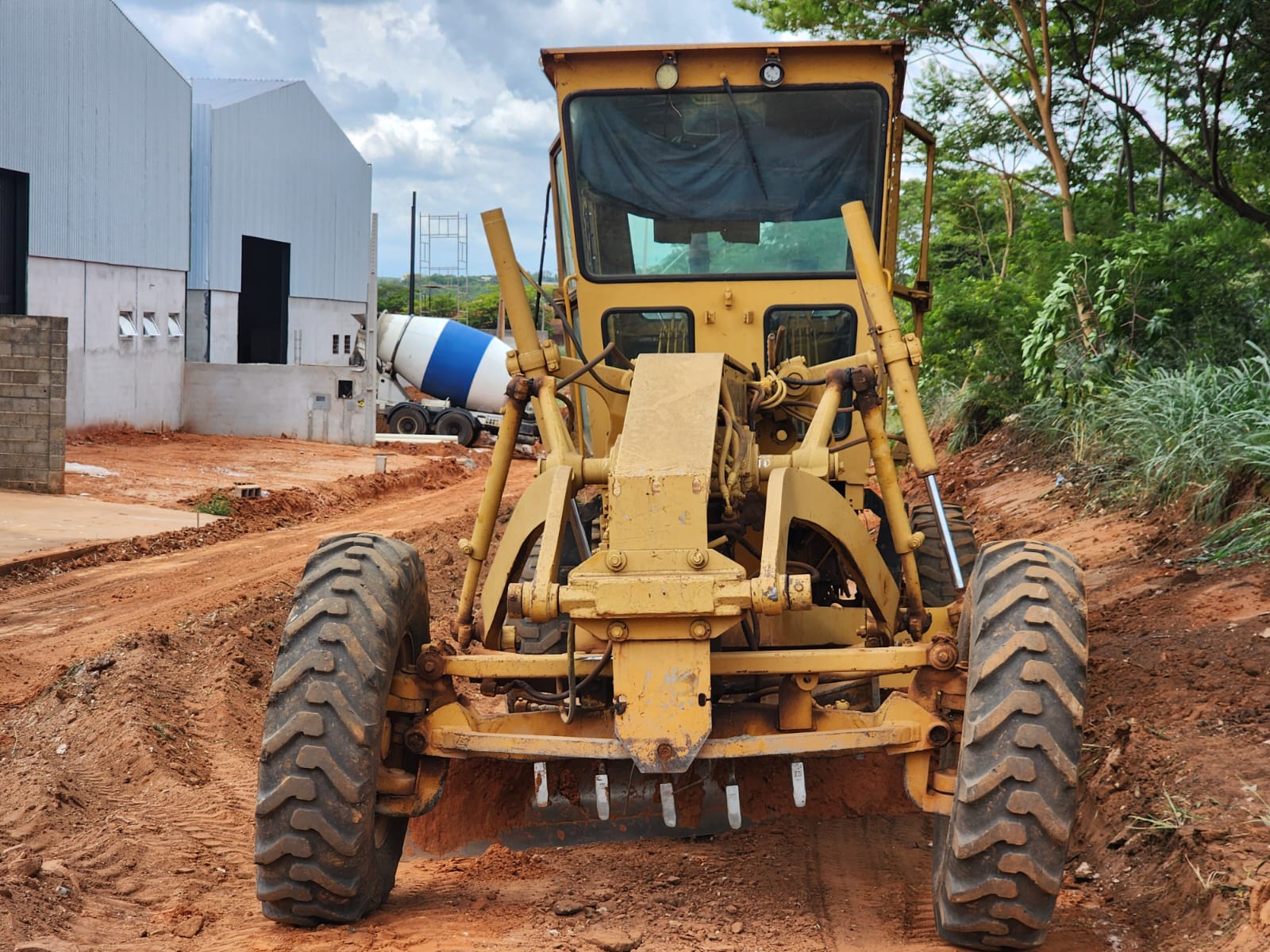 MOTONIVELADORA CAT 120G - Imagem 3