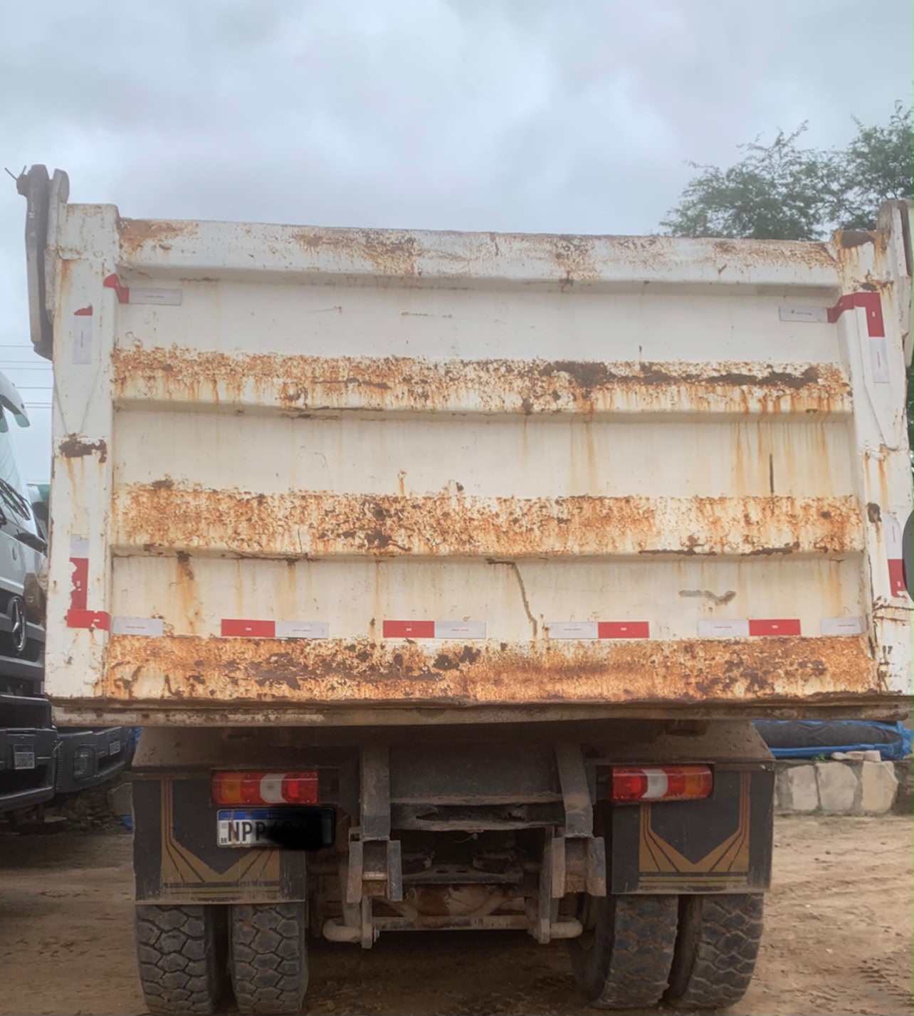 MERCEDES-BENZ 2831 ANO 2012 - CAMINHÕES PARA TRABALHO PESADO! - Imagem 4