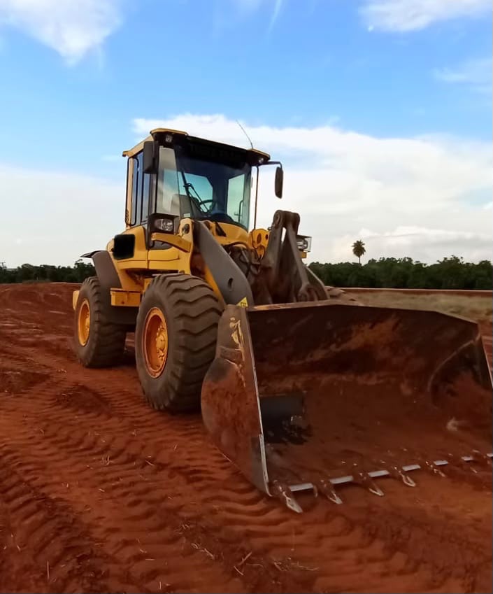 PÁ CARREGADEIRA VOLVO L70F - Imagem 5