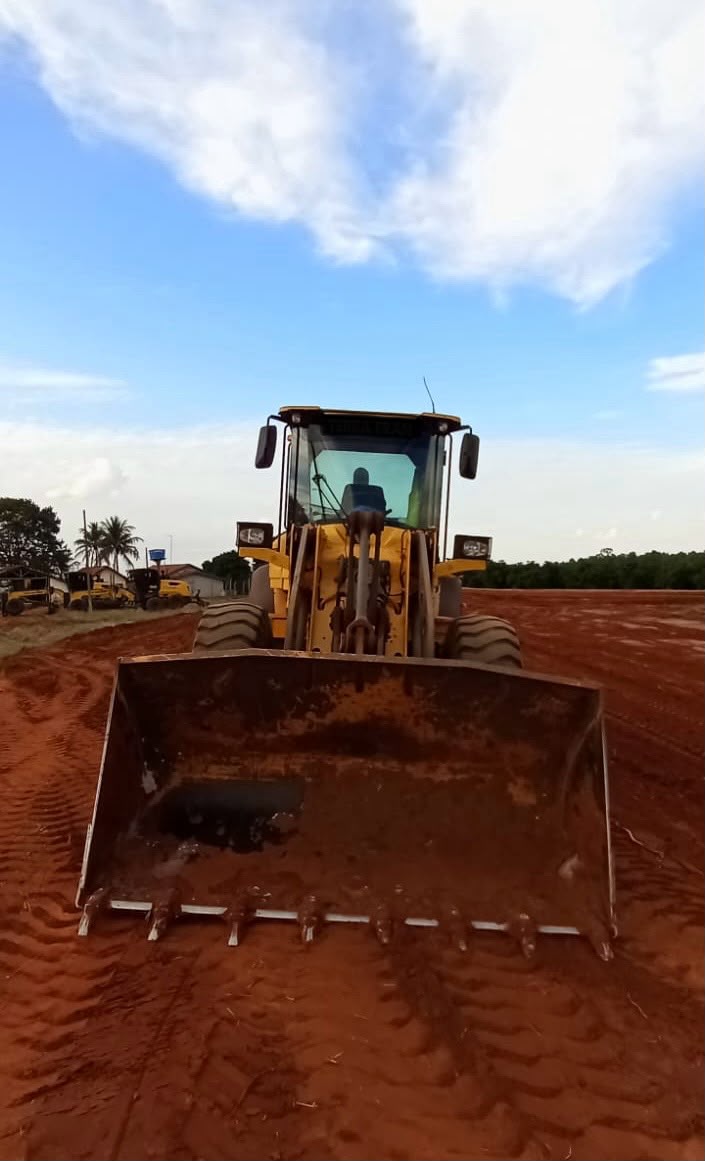 PÁ CARREGADEIRA VOLVO L70F - Imagem 3