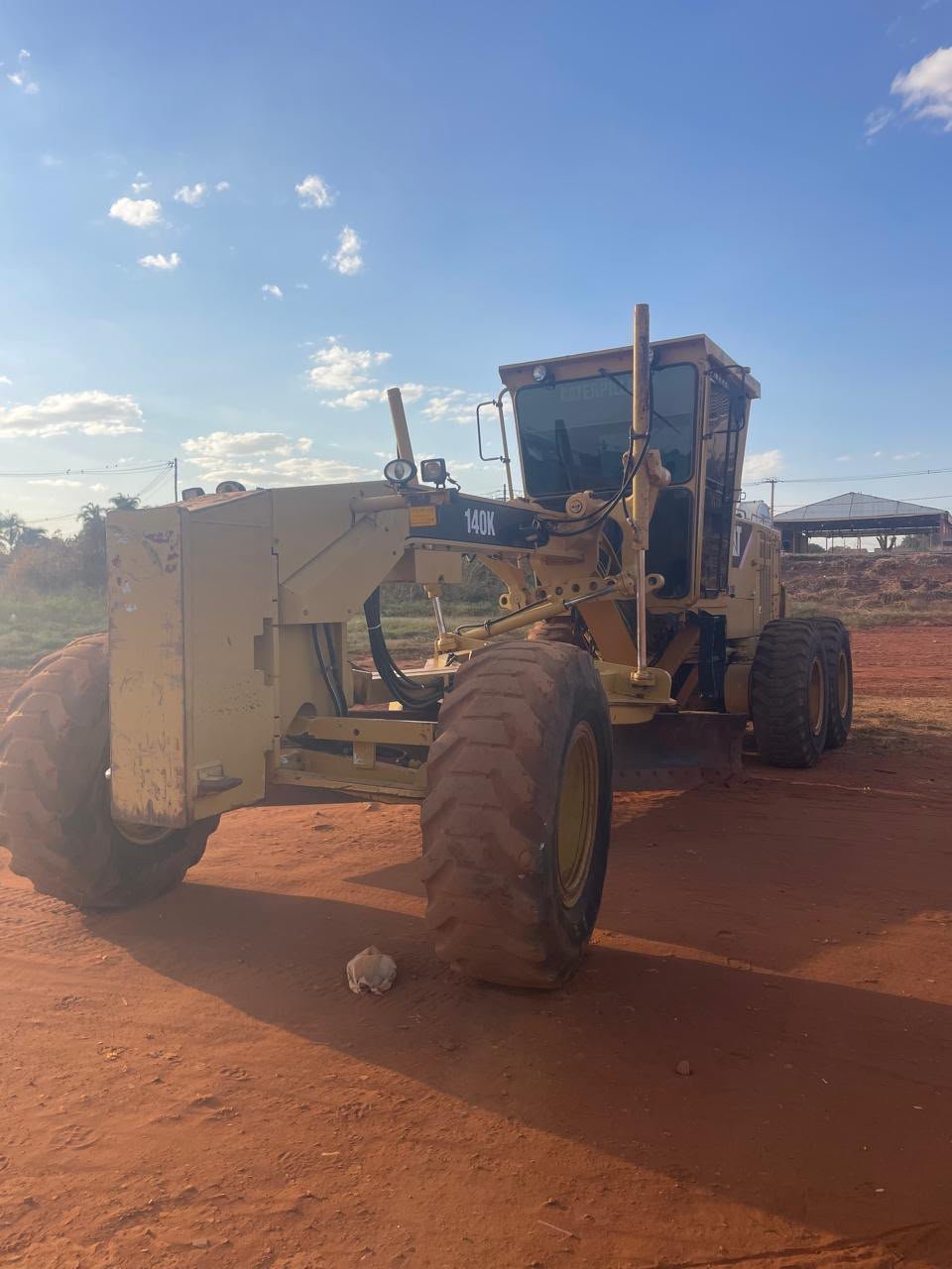 MOTONIVELADORA CATERPILLAR 140K - Imagem 4