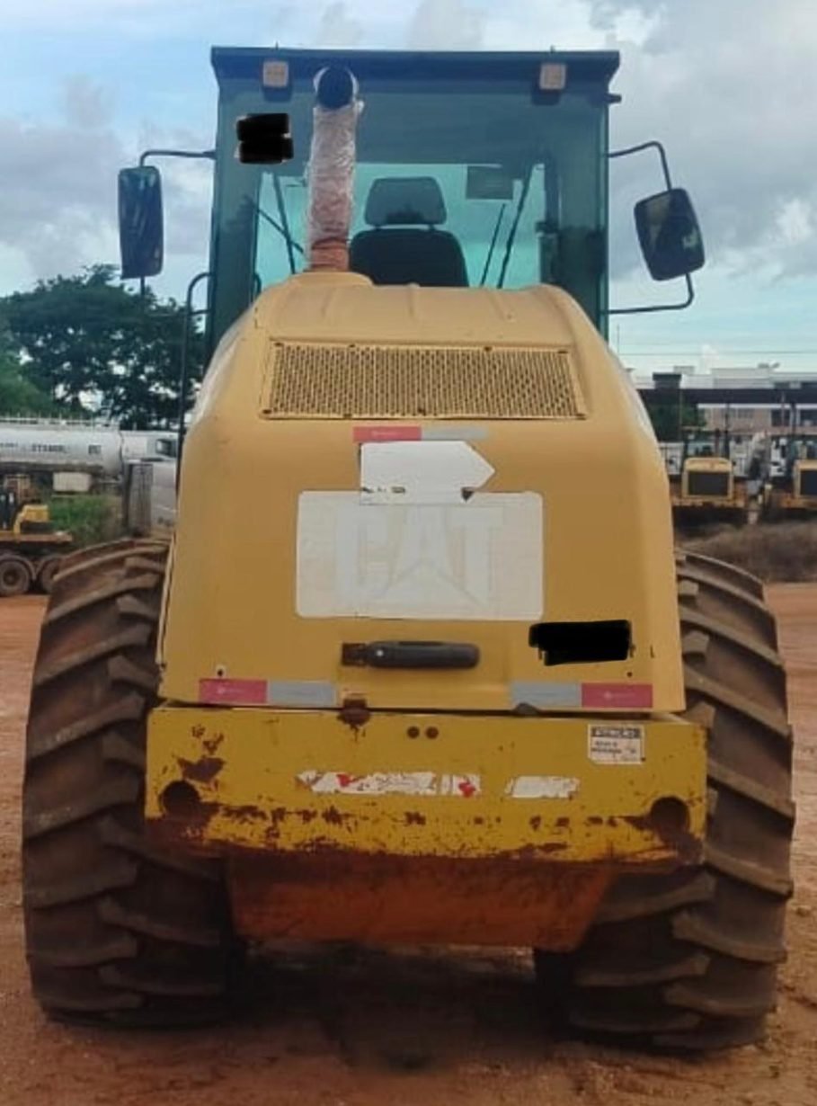 ROLO COMPACTADOR CATERPILLAR CP54B - Imagem 3